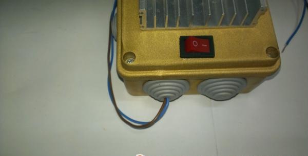 Amplificador de so al xip TDA2030A