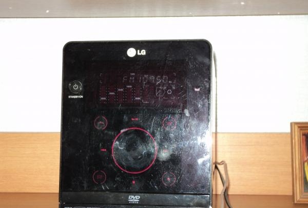 Transmițător FM de la MP3 player