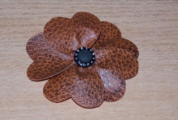 Leatherette flower