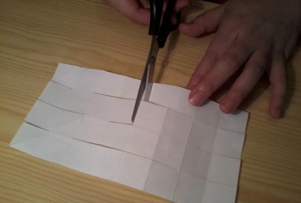 How to make a transforming cube out of paper with your own hands