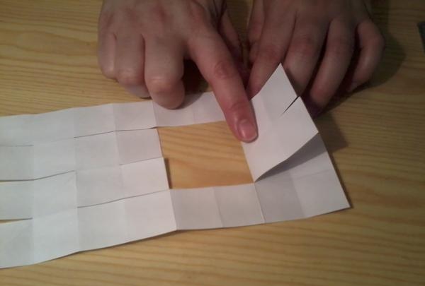 Comment fabriquer un cube transformable en papier de vos propres mains