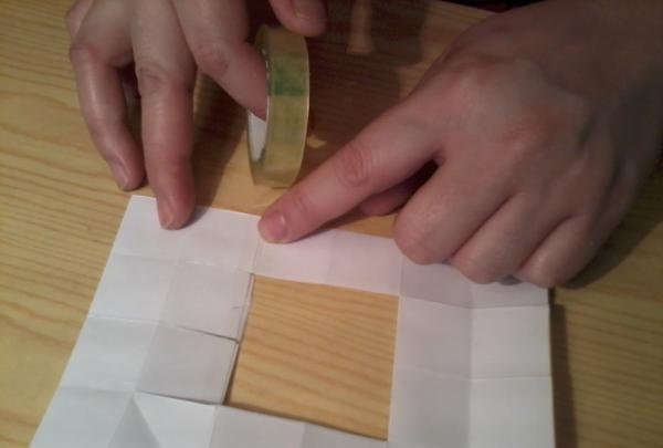 Bagaimana untuk membuat kiub berubah daripada kertas dengan tangan anda sendiri