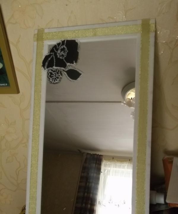 Spiegel im Art-Deco-Stil