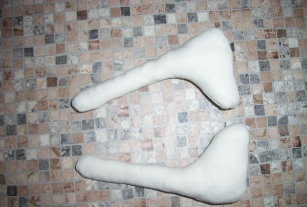 pés recheados com algodão