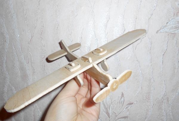 Avião Yak-12