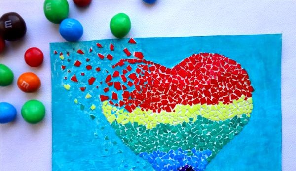 Mosaic painting made from eggshells