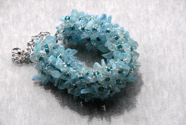 Bracelet made of crystals and beads