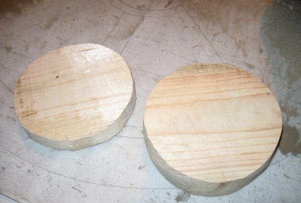 Making a wooden wheel