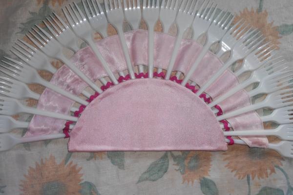Fan made from disposable forks