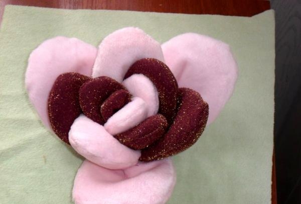 Decorative pillow rose