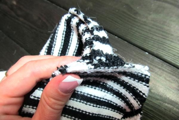 Réutiliser un vieux pull et des chaussettes