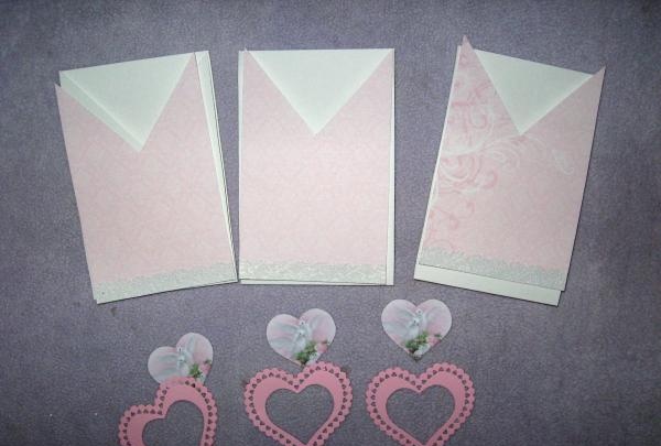 Wedding invitations in the form of an envelope