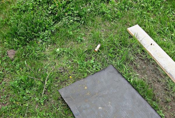 Neem het vrije uiteinde van de draad in uw hand