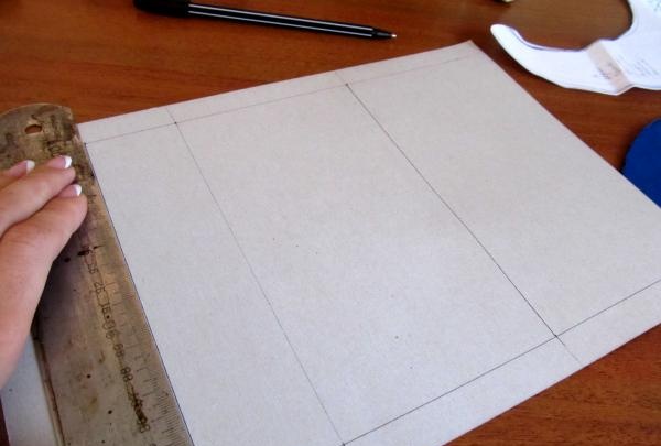 Obdĺžnik zo stavebného papiera