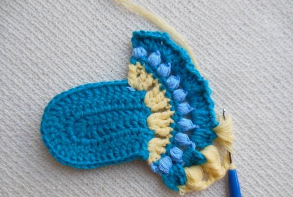 Crochet peacock applique