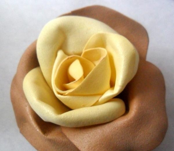 Ako vyrobiť ružu z foamiranu