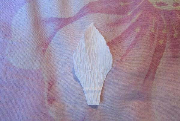 narcizų puokštė iš gofruoto popieriaus