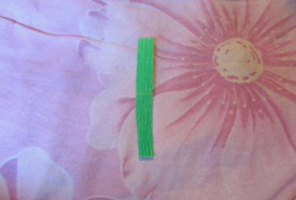 bouquet de jonquilles en papier ondulé
