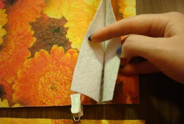 Cómo coser una bolsa de fieltro