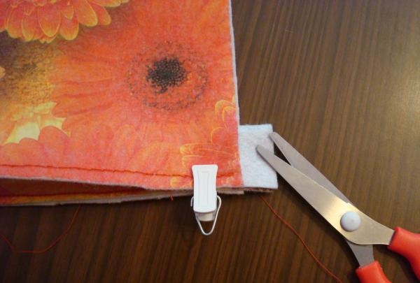 How to sew a felt bag