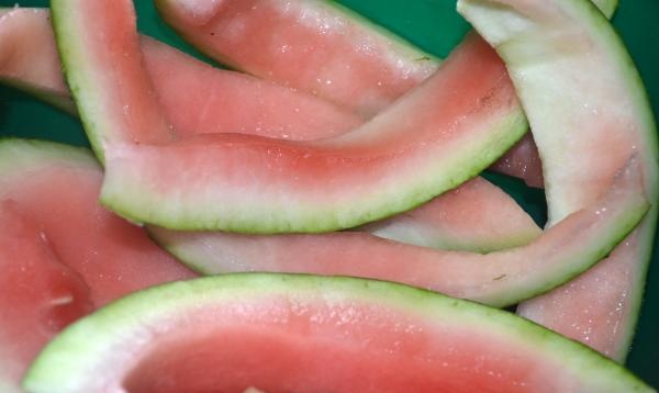 Kanderade vattenmelonskal