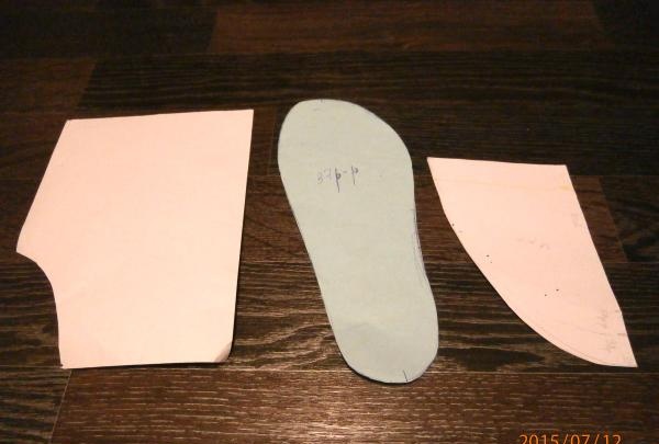 sewing home slippers and boots