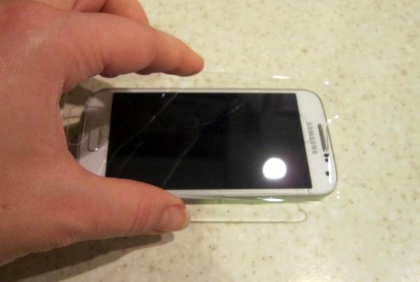 how to stick protective glass on your phone