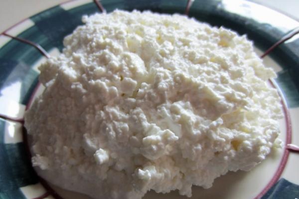 Hvordan lage hjemmelaget cottage cheese