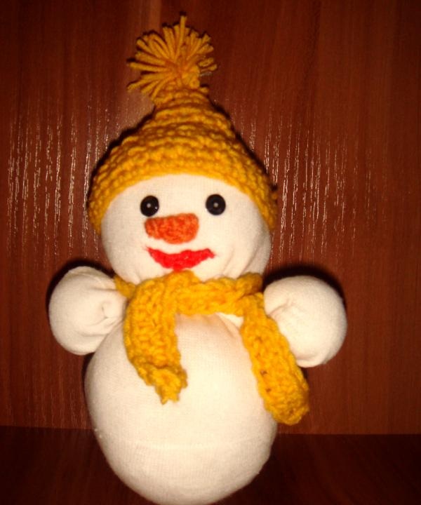 Muñeco de nieve hecho con un calcetín