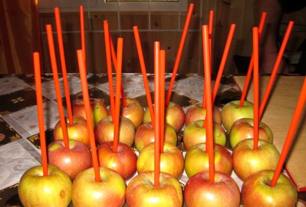 Caramel apples