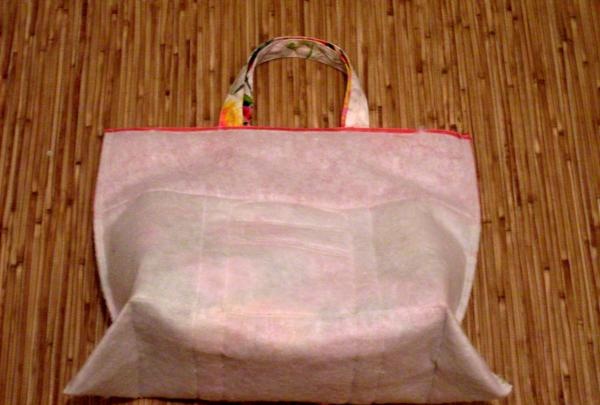 Penganjur beg untuk wanita jarum