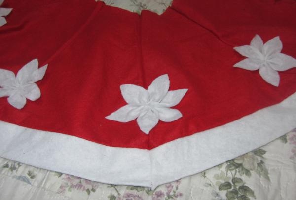 Christmas tree skirt