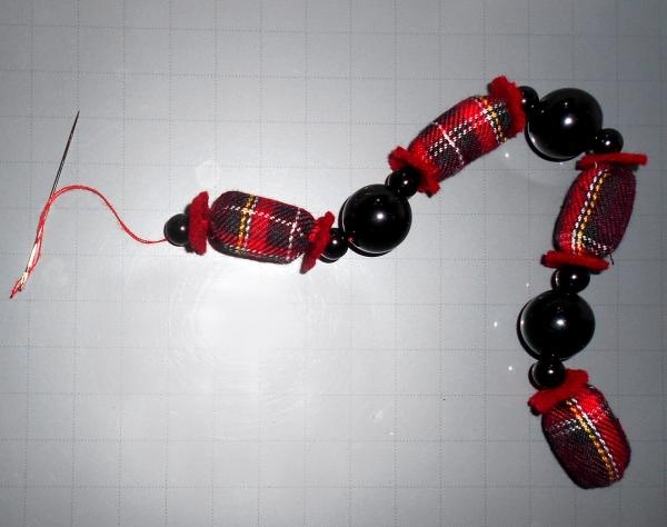 Fabric beads