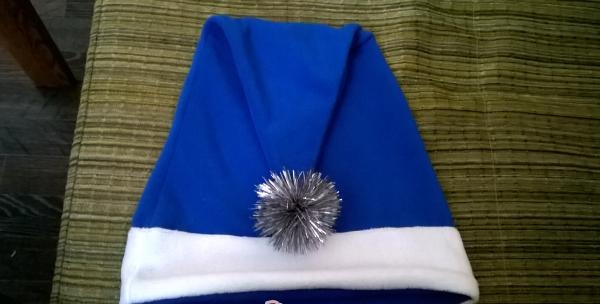 Novoroční čepice vyrobená z fleecu