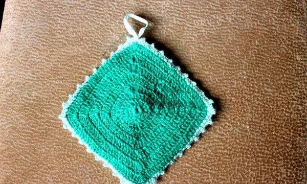 Crochet pot holder