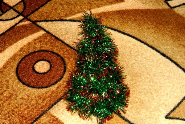 Božićno drvce od šljokica