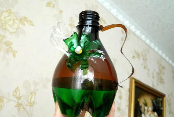 Salvetes turētājs izgatavots no plastmasas pudelēm
