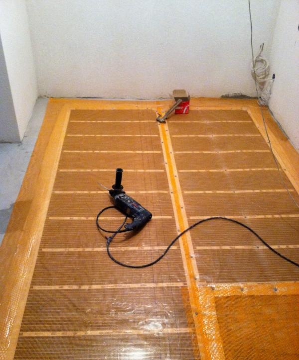 tilkobling og montering av infrarødt gulv