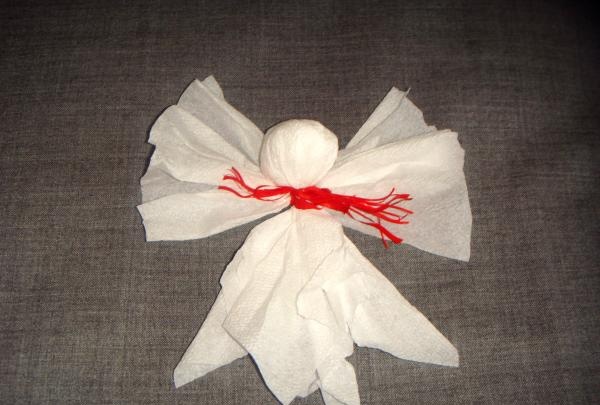 Angels made from napkins