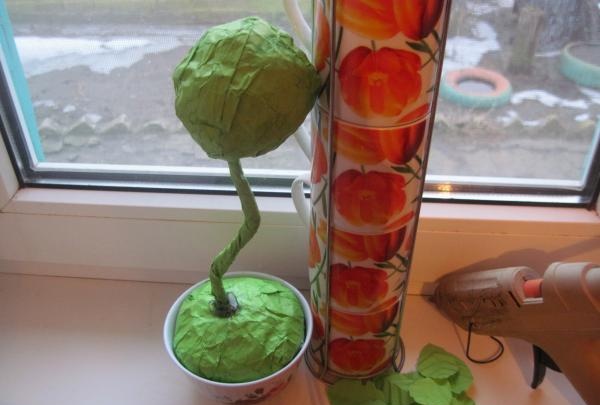 papir topiary ved hjelp av quilling teknikk
