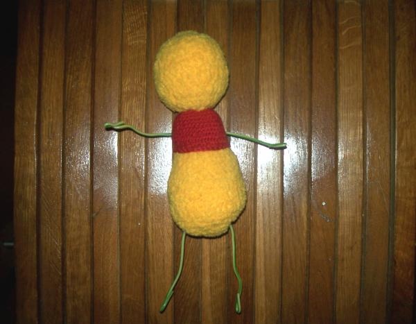Jak zrobić na drutach zabawkę Kubusia Puchatka