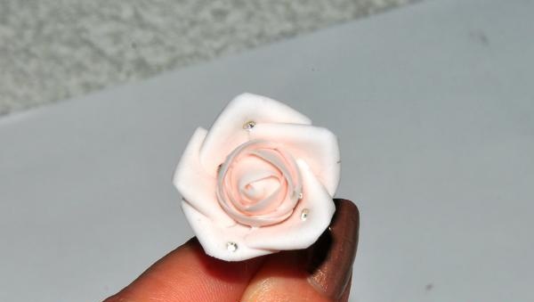 bague rose en porcelaine froide