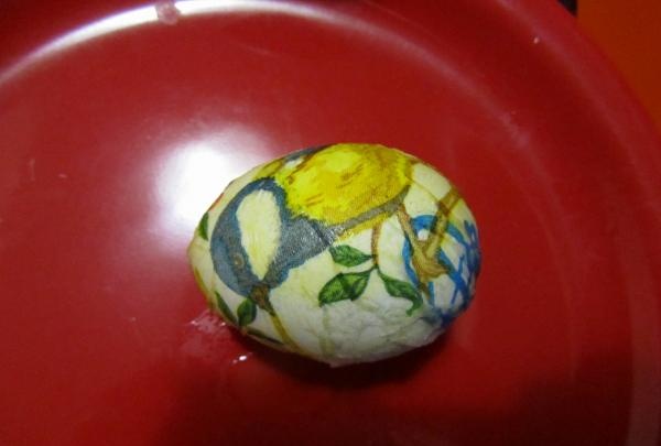 Húsvéti tojás decoupage technikával
