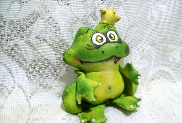 fabric frog princesses