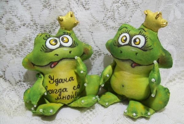 плат принцеси жаба