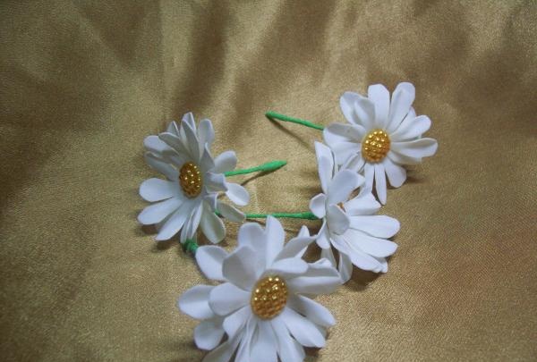 headband with dandelions and daisies