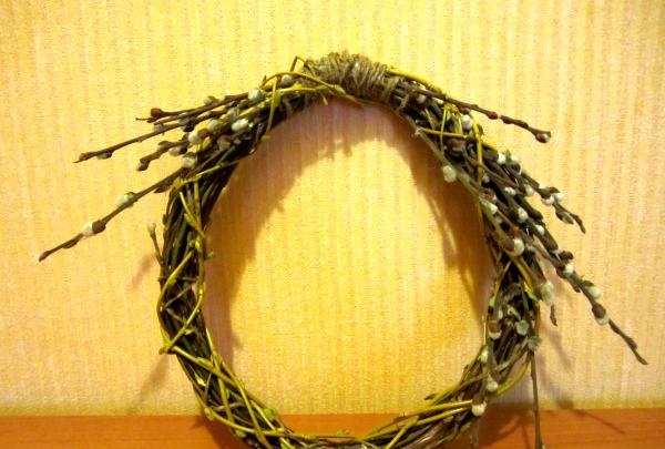Corona decorativa para Pascua