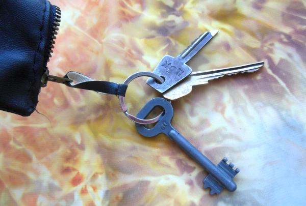 Porte-clés original avec broderie