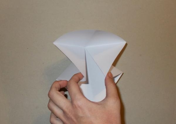 Origami papīra ziedu panelis