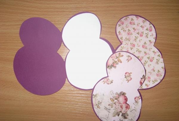 Figure eight shaped cards for the holiday